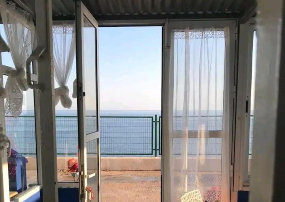 Holiday home The Hut With Lazy Adra